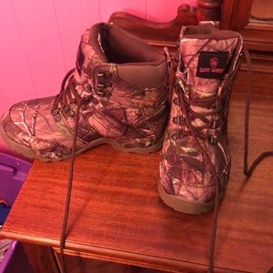 Game Winner lace up boots